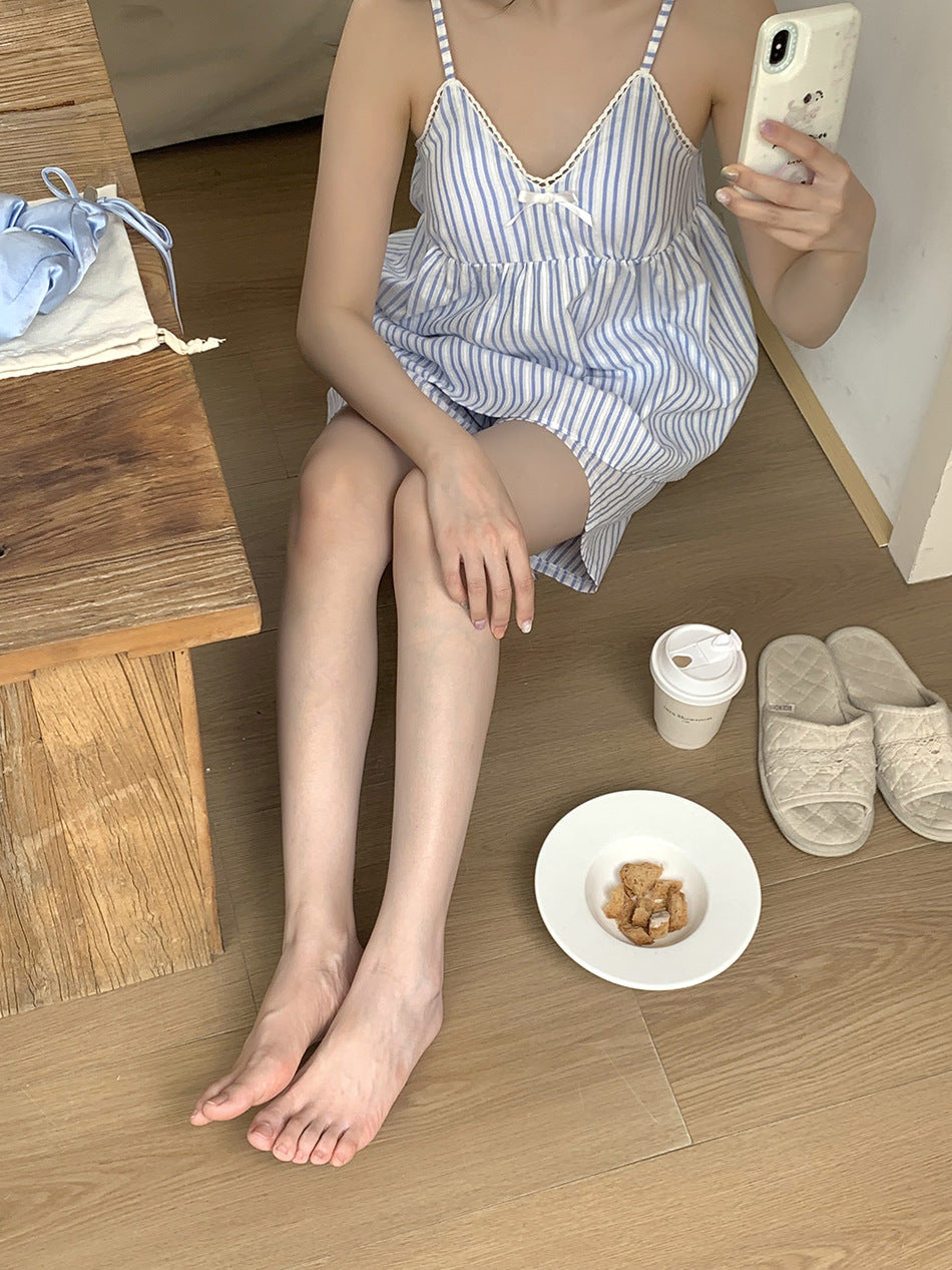 胸パッド付ストライプキャミセットアップパジャマ