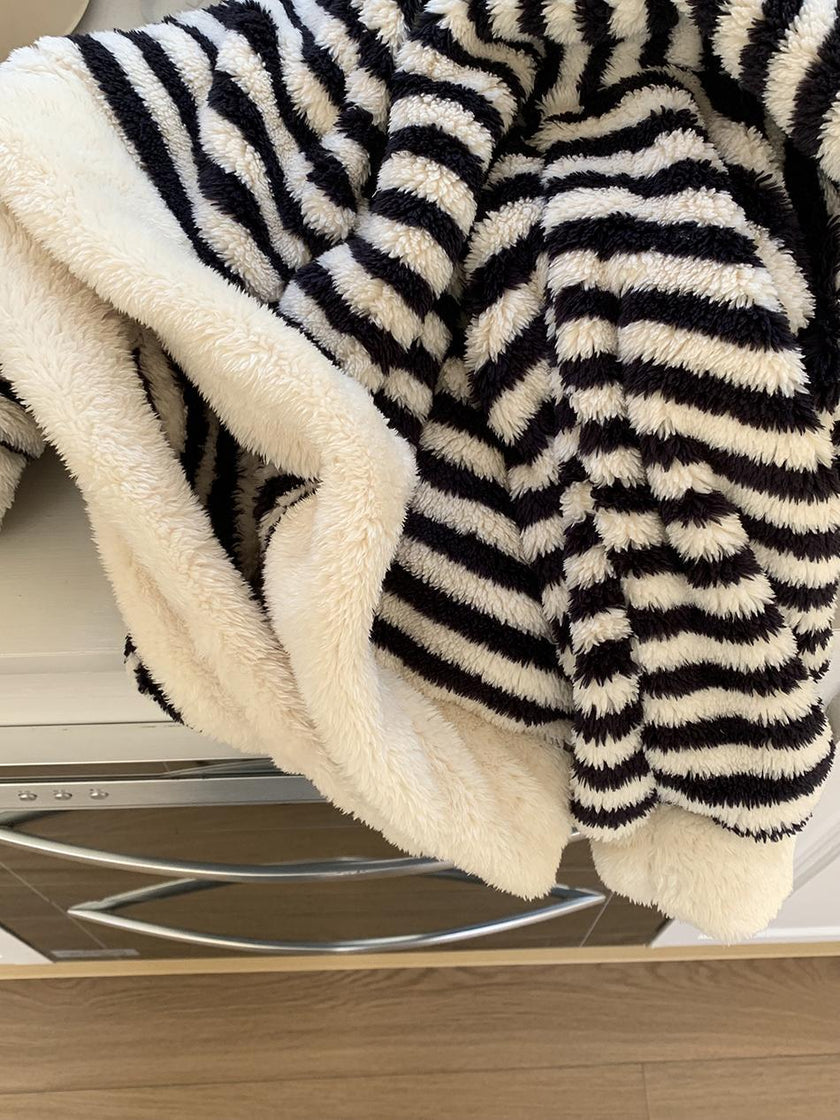 フード付ボーダージップセットアップパジャマ