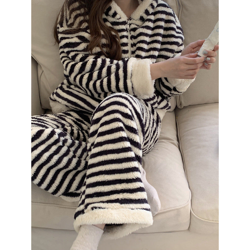 フード付ボーダージップセットアップパジャマ