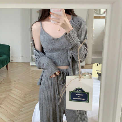 胸パッド付透かし編みグレーセットアップパジャマ