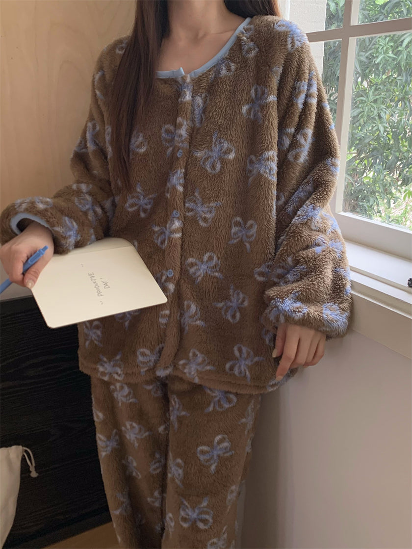 ほわふわリボン総柄パイピングセットアップパジャマ