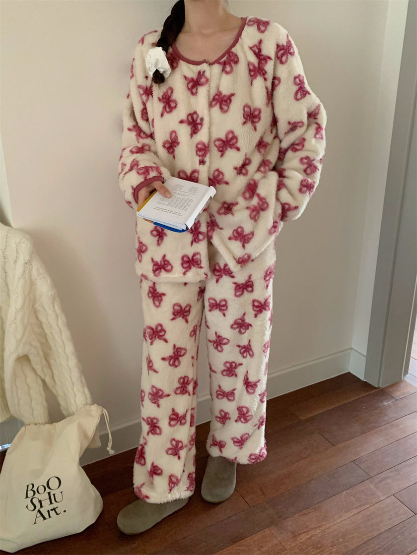 ほわふわリボン総柄パイピングセットアップパジャマ