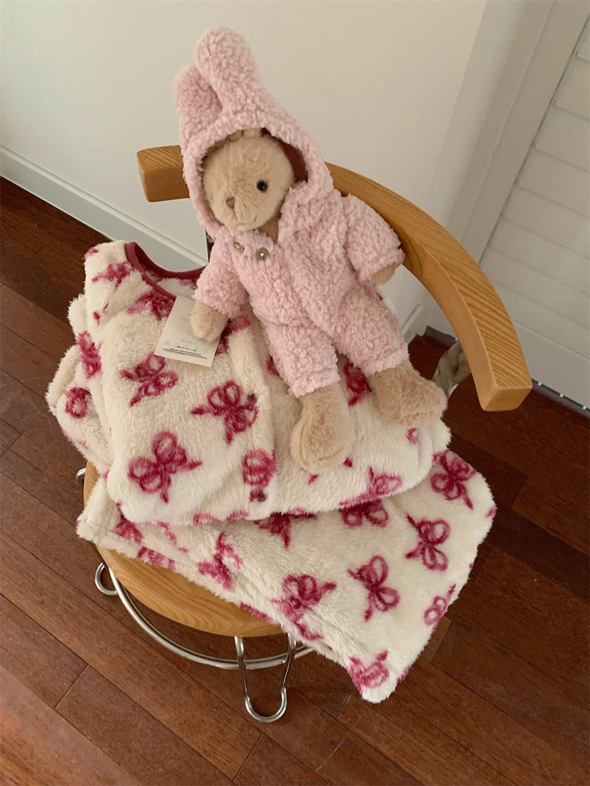 ほわふわリボン総柄パイピングセットアップパジャマ