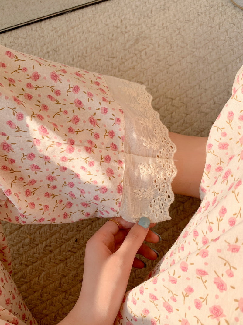 フラワー裾レースパンツ