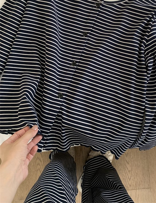 胸パッド付ボーダーデザインセットアップパジャマ