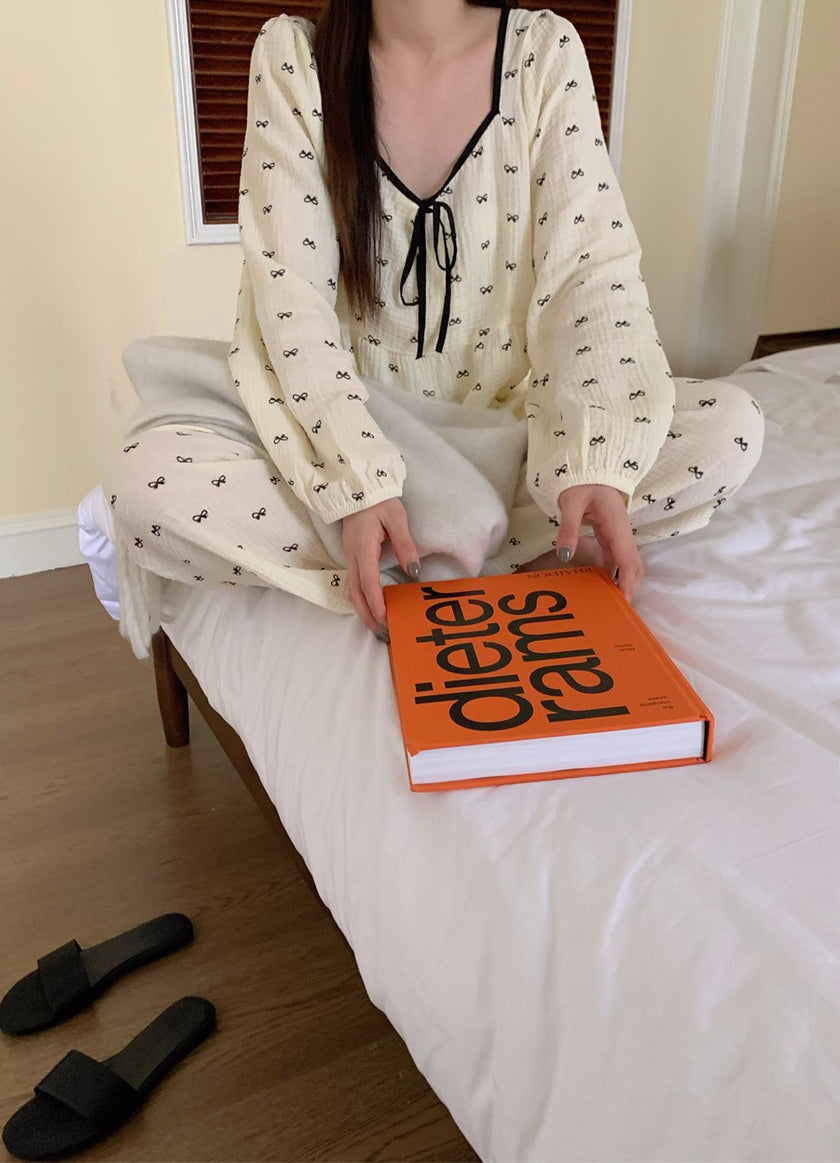 ダイヤモンドネックリボンセットアップパジャマ