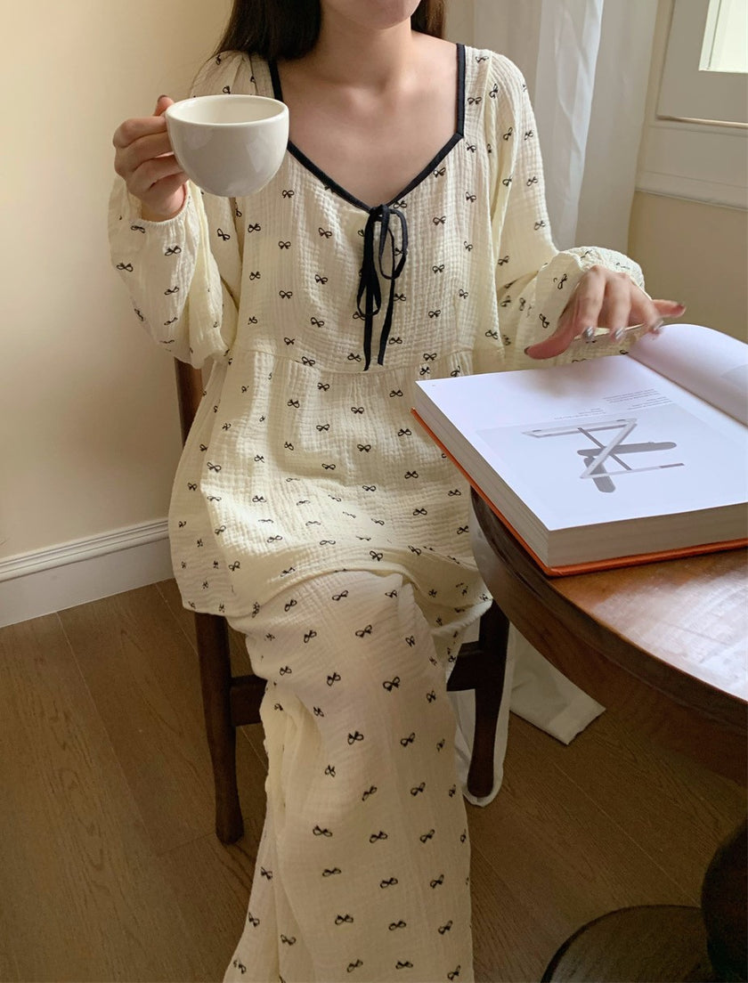 ダイヤモンドネックリボンセットアップパジャマ