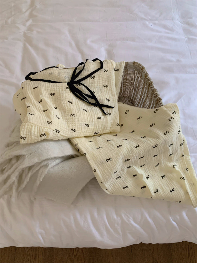 ダイヤモンドネックリボンセットアップパジャマ